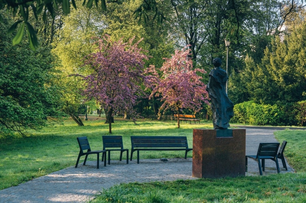 Apartament z fenomenalnym widokiem na panoramę bezpośrednio nad Wisłą - 11