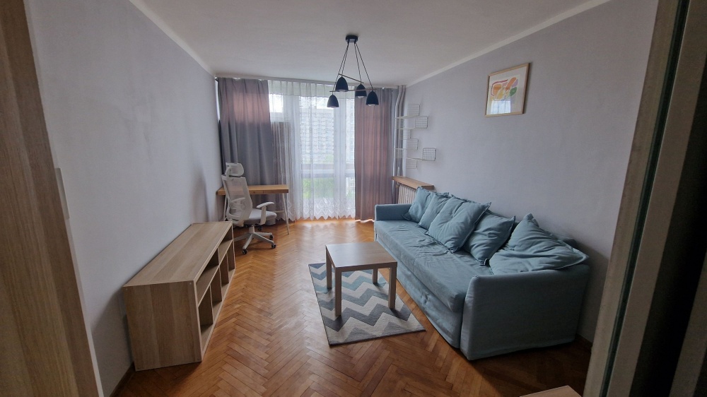 Oferuję bezpośrednio  do wynajęcia dwupokojowe Al. Jana Pawła II 26 przy RONDO ONZ  Dostępne od zaraz - 0