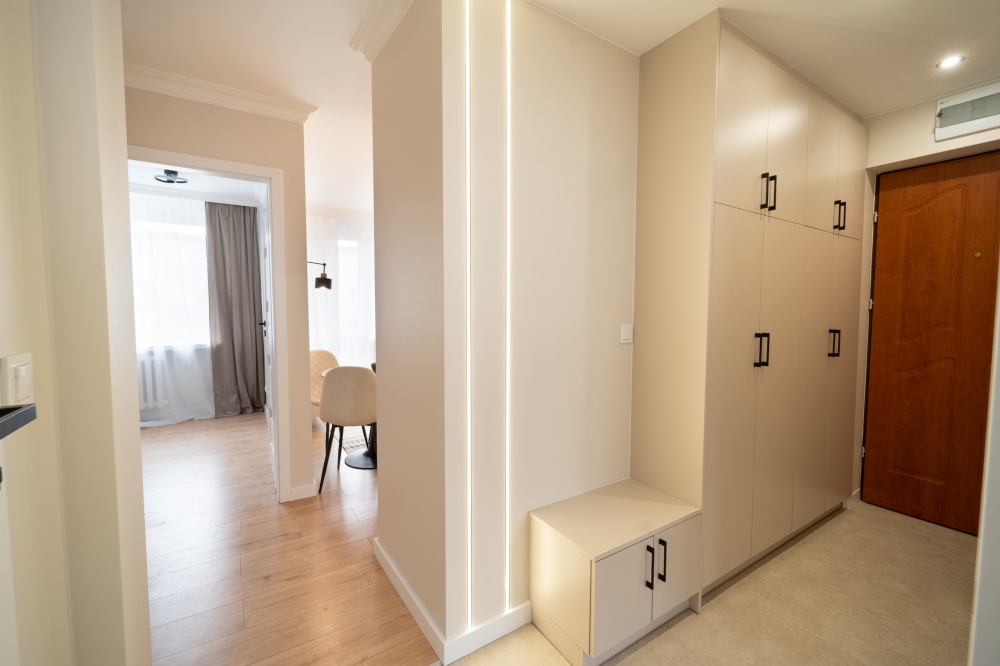 Bezpośrednio | 3 pokoje | 48m2 | 2 piętro | świeżo po remoncie | do wprowadzenia | full stolarz - 6