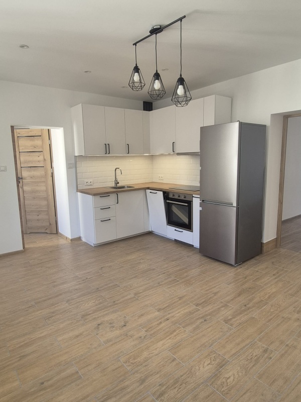 Mieszkanie 2 pokoje 43,3 m2 po remoncie, parking – Katowice Zawodzie - 1