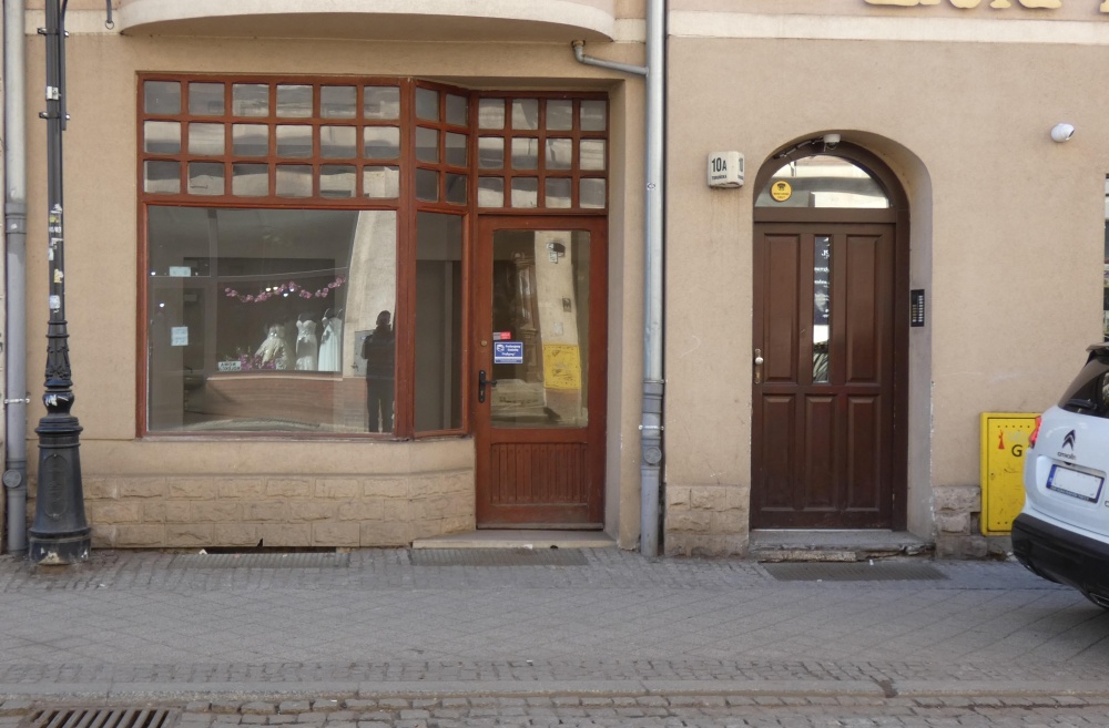Do wynajęcia lokal użytkowy - 27m2 lub 73m2 (po połączeniu) - 0