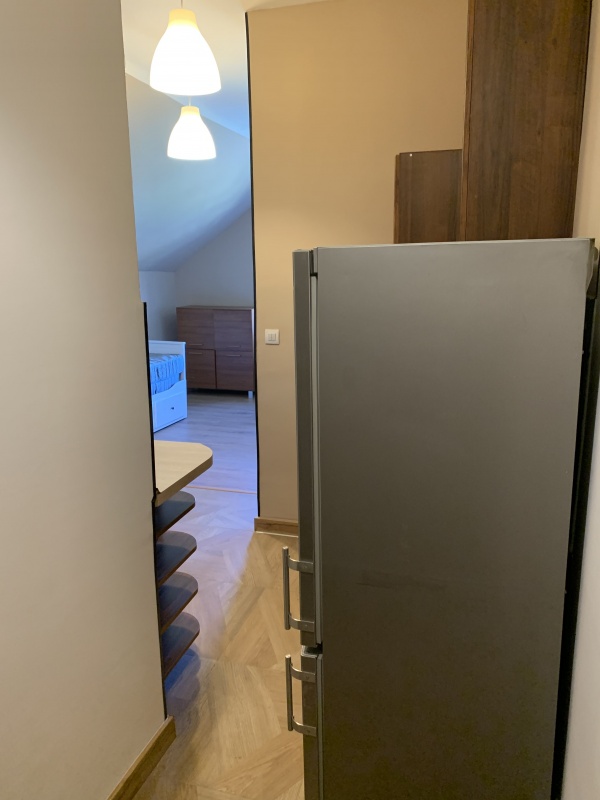 Kawalerka do wynajecia | 23 mkw | Ruda Ślaska Orzegow | po remoncie | CO miejskie | standard IKEA | ustawna i duza czesc mieszkalna | niski czynsz | mała toaleta | kuchnia przejściowa | wyposażone  - 8