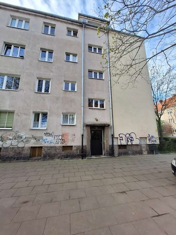 Skaytower Rewelacja Krzyki Gajowice Krucza Mieszkanie 3 Pokoje 65m2  CEGLA C.O Drweniane podlogi                              - 8