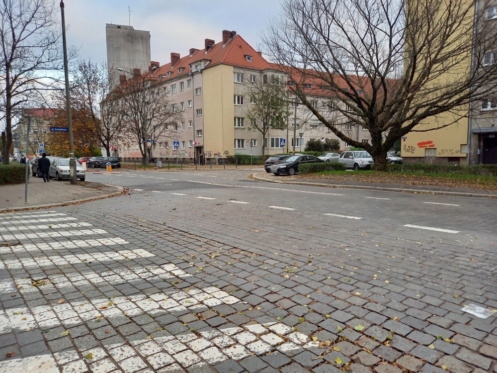 Skaytower Rewelacja Krzyki Gajowice Krucza Mieszkanie 3 Pokoje 65m2  CEGLA C.O Drweniane podlogi                              - 4