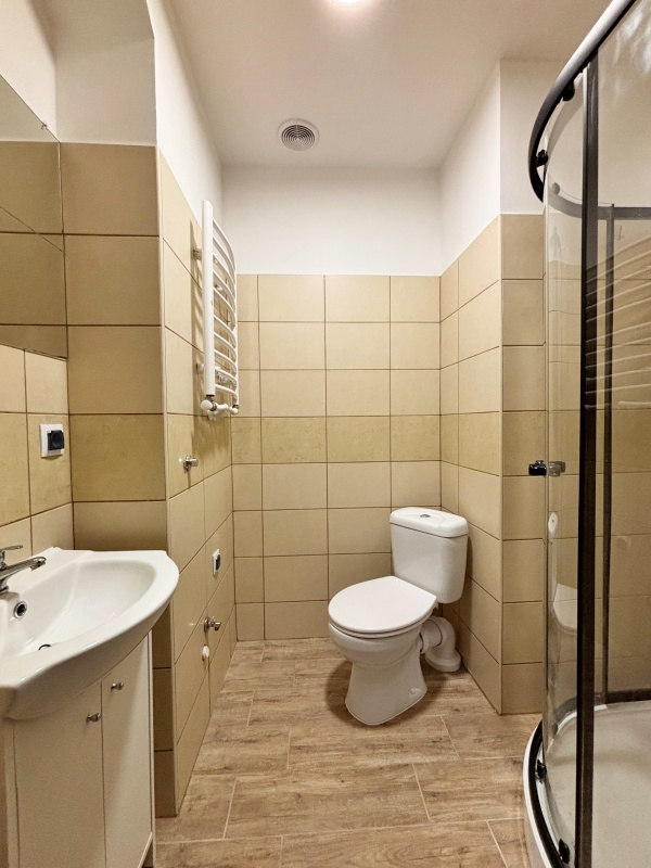 Kawalerka w centrum Bytomia OGRZEWANIE GRATIS - 2