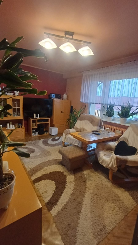 Sprzedam mieszkanie 2 pokoje z balkonem - 45 m2 ul. Płk. Hynka - 2
