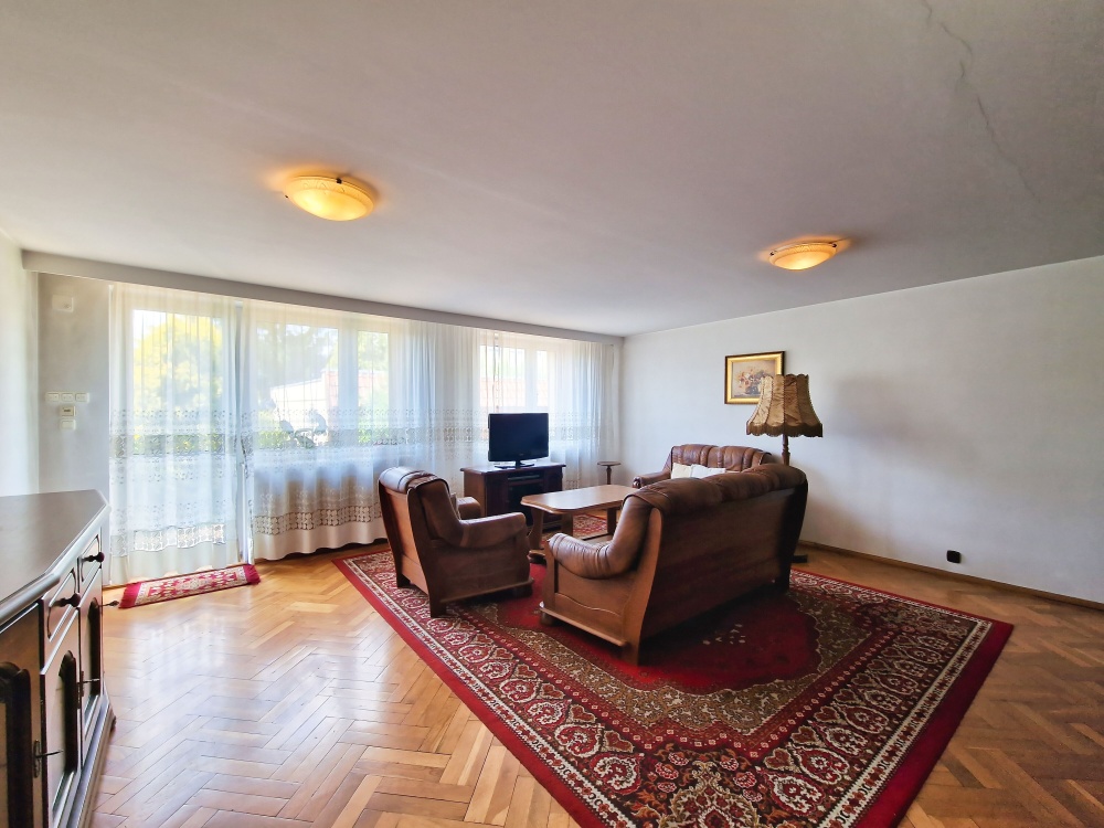 Przestronny bliźniak z ogrodem, tarasem i garażem. pow: 220 m² - 5