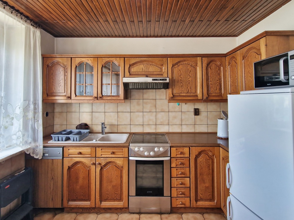 Przestronny bliźniak z ogrodem, tarasem i garażem. pow: 220 m² - 10
