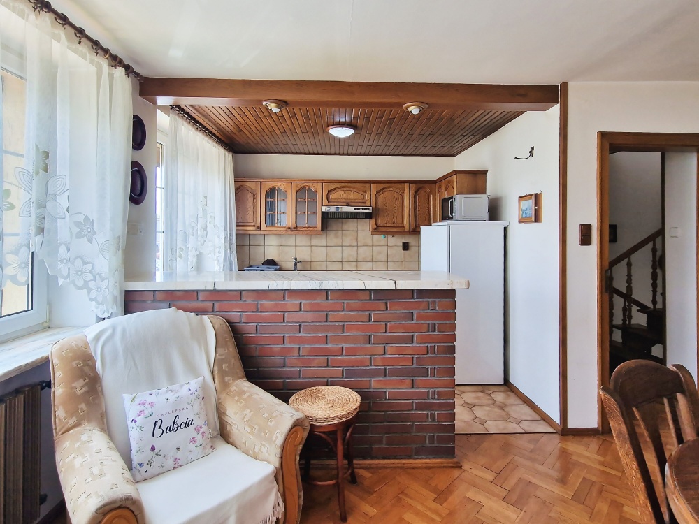 Przestronny bliźniak z ogrodem, tarasem i garażem. pow: 220 m² - 11