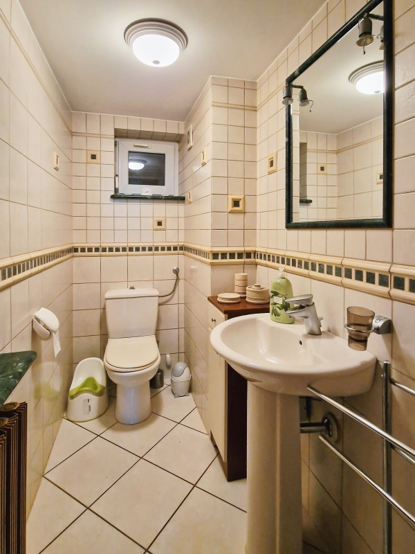 Przestronny bliźniak z ogrodem, tarasem i garażem. pow: 220 m² - 12