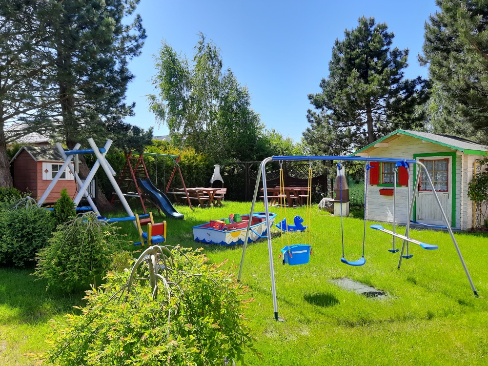 Dom jednorodzinny murowany (4 apartamenty) nad morzem - Sarbinowo k/ Mielna  - 2