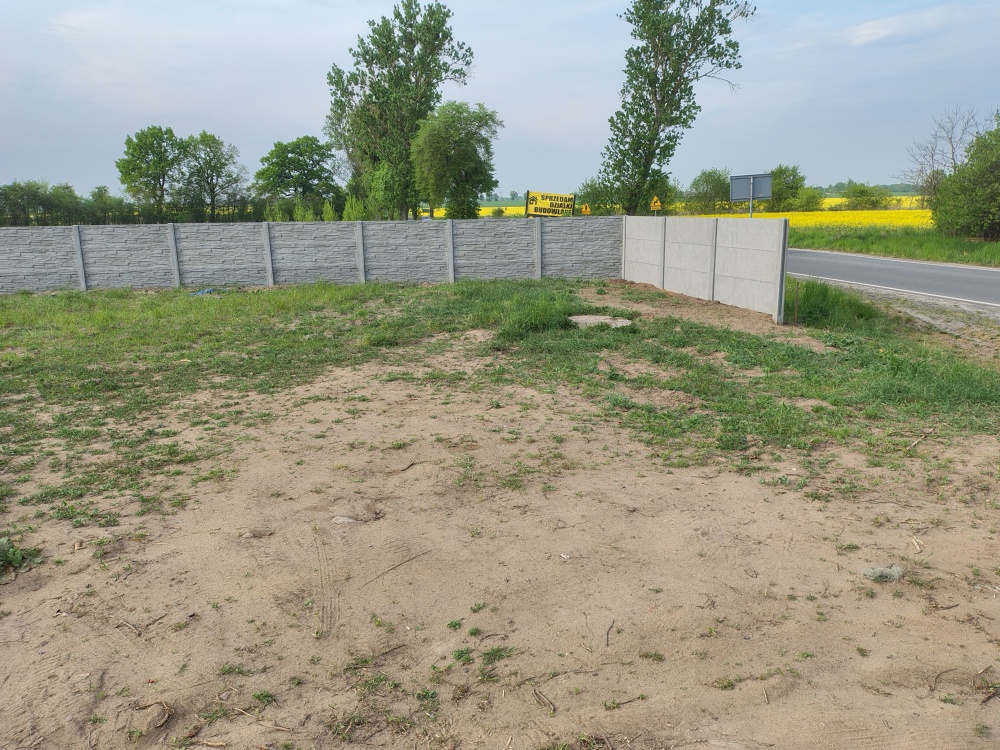 Sprzedam działkę budowlaną - 2
