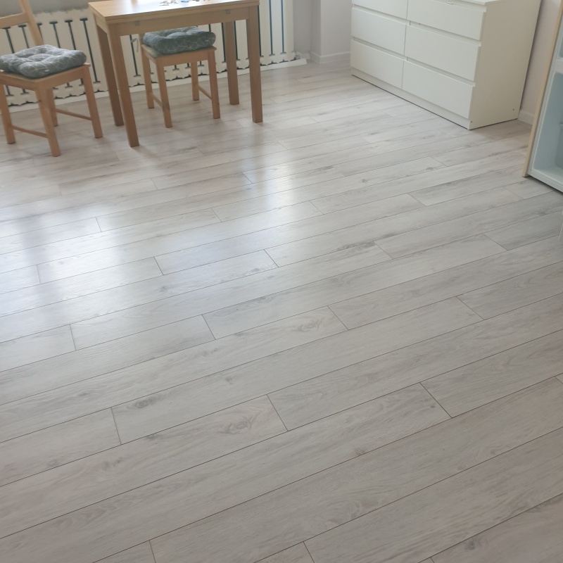Wynajmę  kawelerkę w bloku,w centrum obok parku staromiejskiego - 21