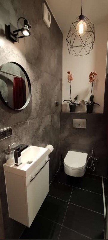 Piękny apartament z dużym tarasem i ogrodem na 3cim piętrze - 9