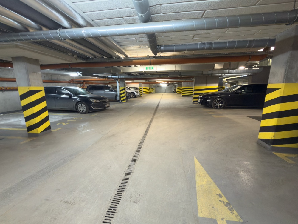 Centrum, 51 m², 8. piętro. Nowe, 2 pokoje, klimatyzacja i parking. - 13