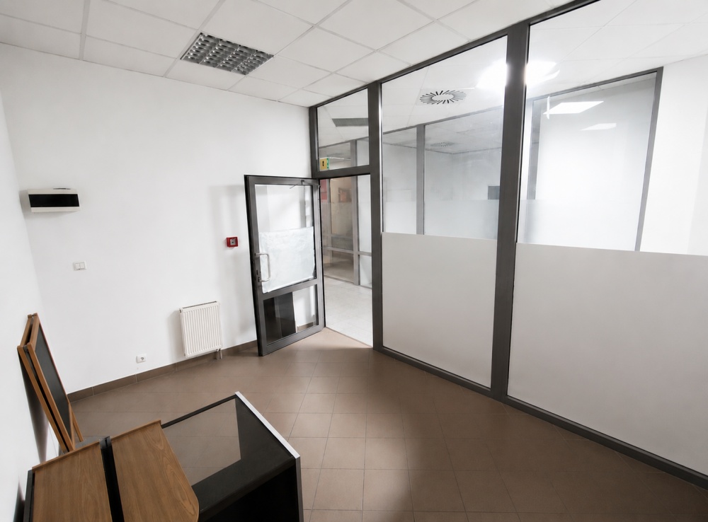 Lokal usługowo-handlowy 11,5 m² – Galeria Wiatraczna - 4