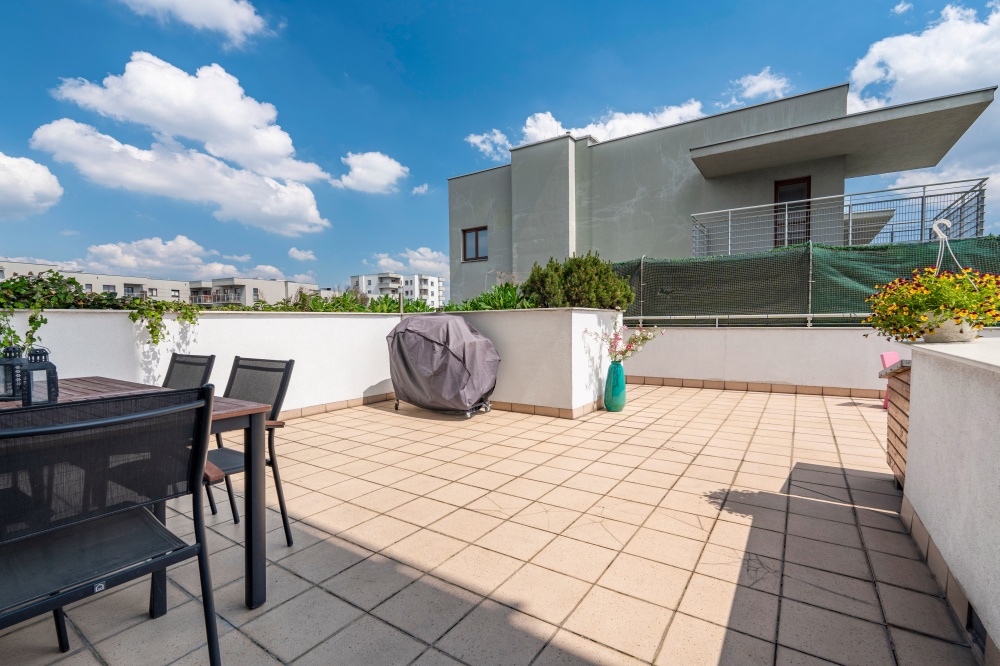 Elegancki apartament na Jana Kazimierza +3 miejsca parkingowe +komórka - 0