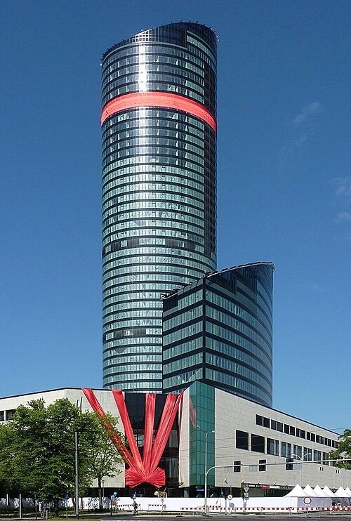 Skaytower Rewelacja Krzyki Gajowice Krucza Mieszkanie 3 Pokoje 65m2  CEGLA C.O Drweniane podlogi                              - 23