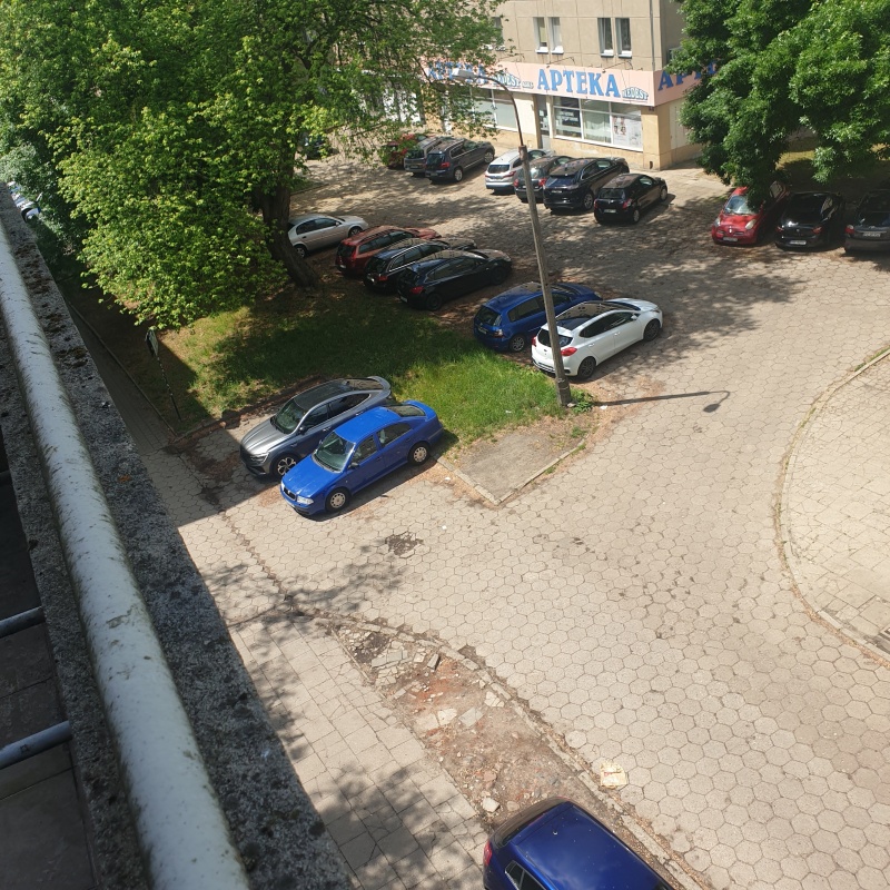 WYNAJMĘ M-2 W BLOKU OBOK PARKU przy ul. MAJZELA - 22