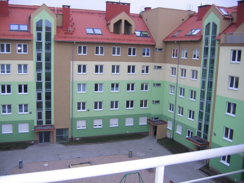 Ciche i jasne mieszkanie na kameralnym osiedlu Zielone Wzgórze – z widokiem na zielone patio, klimatyzacją i balkonem. - 4