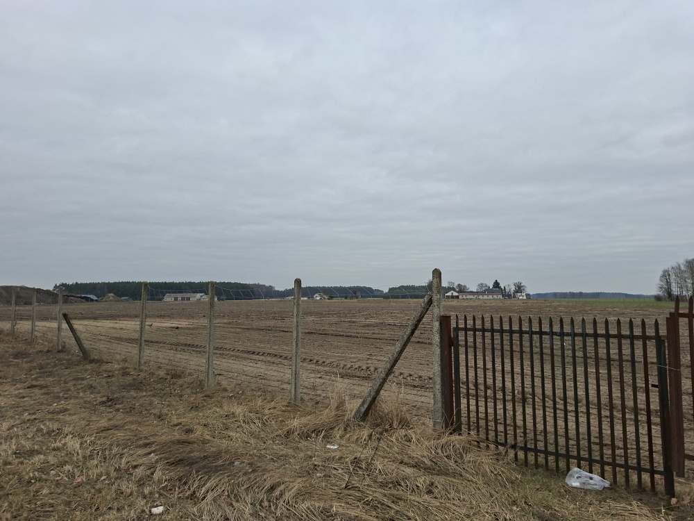 Syndyk sprzeda udział 3/8 w prawie własności nieruchomości gruntowej - Nuna, dz. ew. 300 - 0