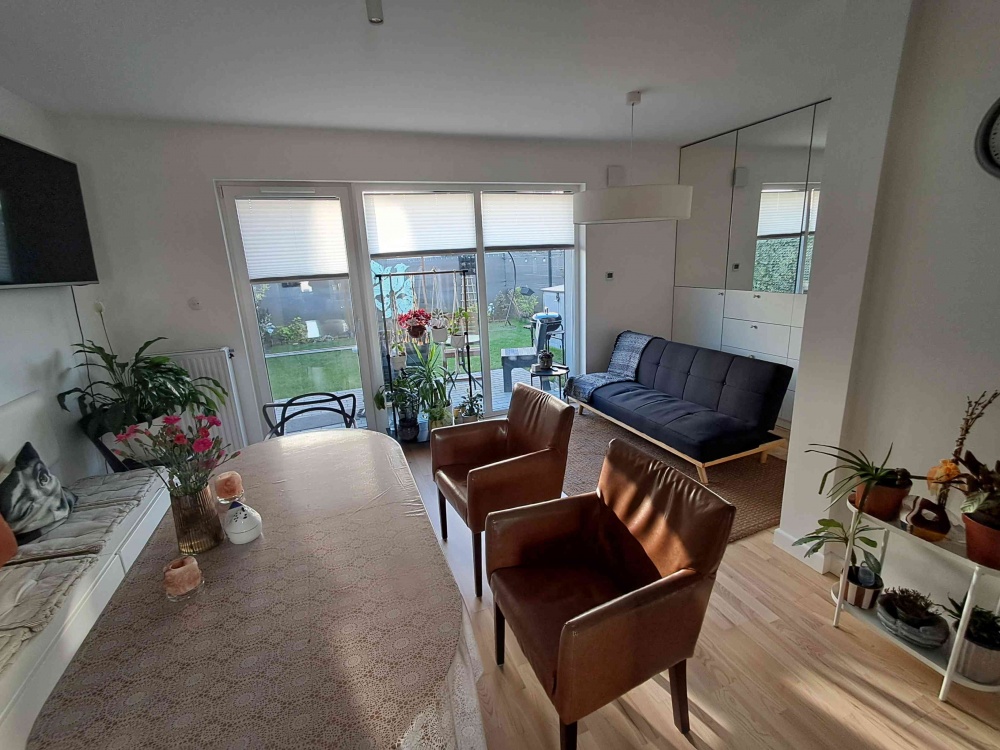 DWUPOZIOMOWY APARTAMENT Z OGRODEM - 2