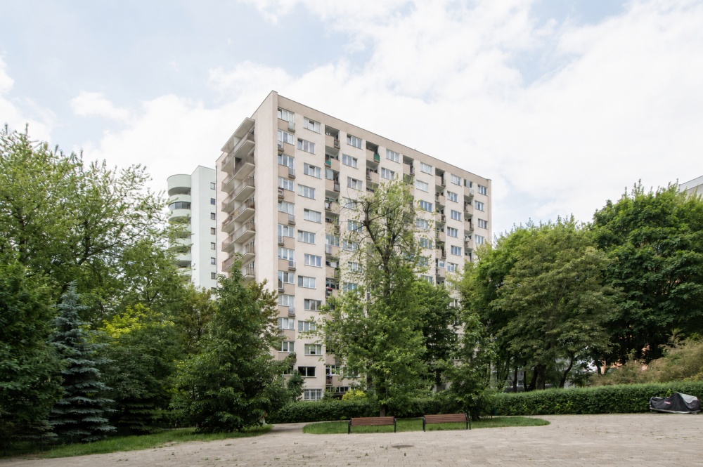 3 pokoje | 47,4 m² | po generalnym remoncie | 2 balkony | duże okna - 15