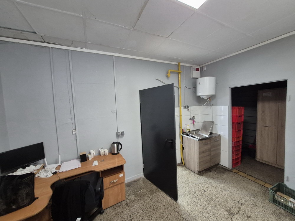 Lokal użytkowy na sprzedaż - 1