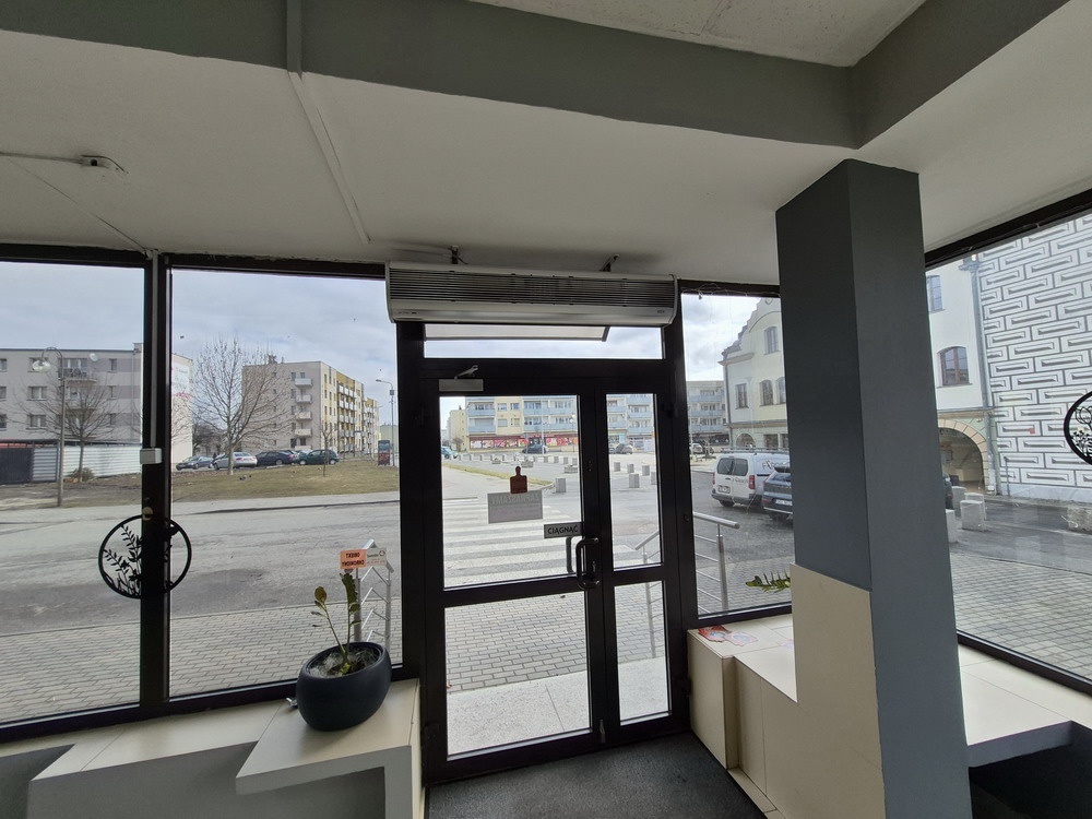 Lokal użytkowy na sprzedaż - 3
