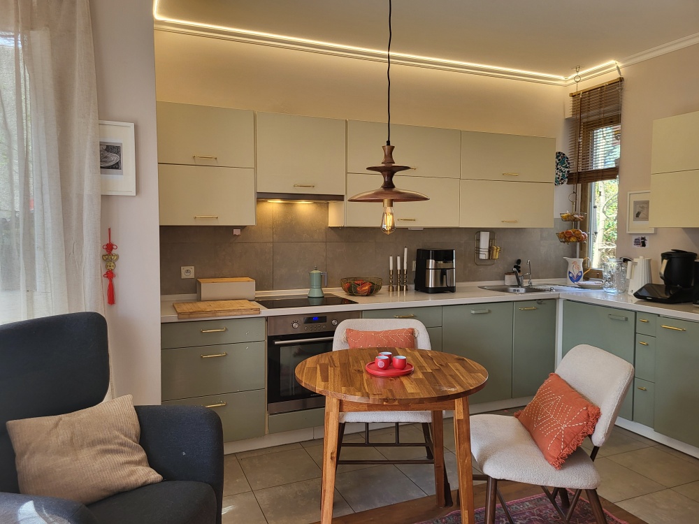 MIESZKANIE NA SPRZEDAŻ | 3 pokoje (54,6m²), wyremontowane, ogród (180m²), garaż - 7