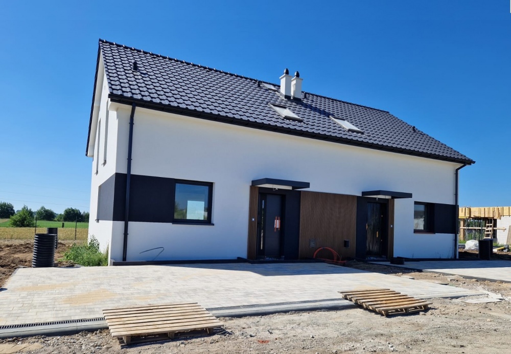 Gotowy dom w zabudowie dwurodzinnej (Bliźniak) - 0