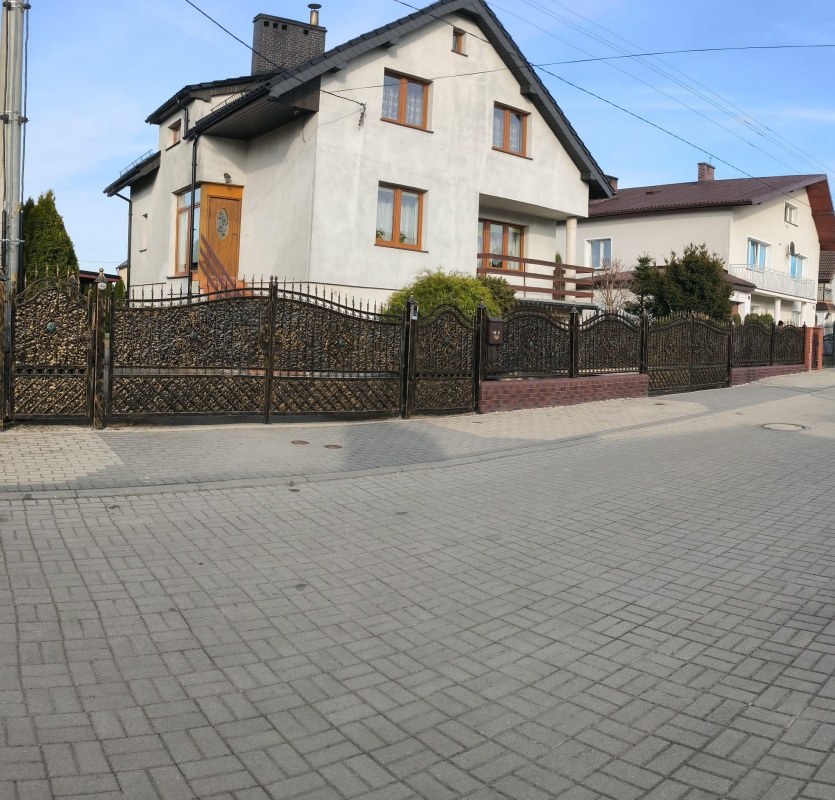 Wyjatkowy dom jednorodzinny na sprzedaż w spokojnej okolicy.!!!! - 1