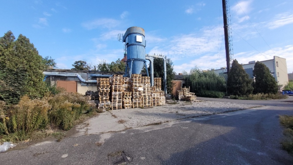 Działka zabudowana budynkami produkcyjno- magazynowymi - 4