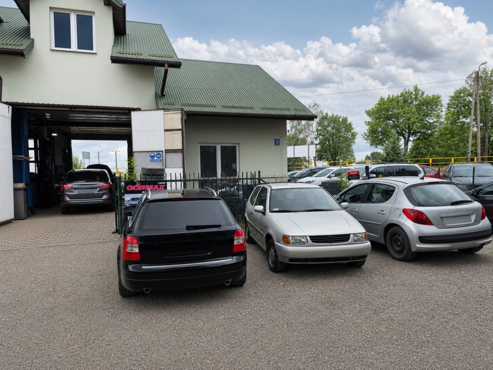 Dochody i gotowy warsztat w Łęcznej – pełne wyposażenie - 2