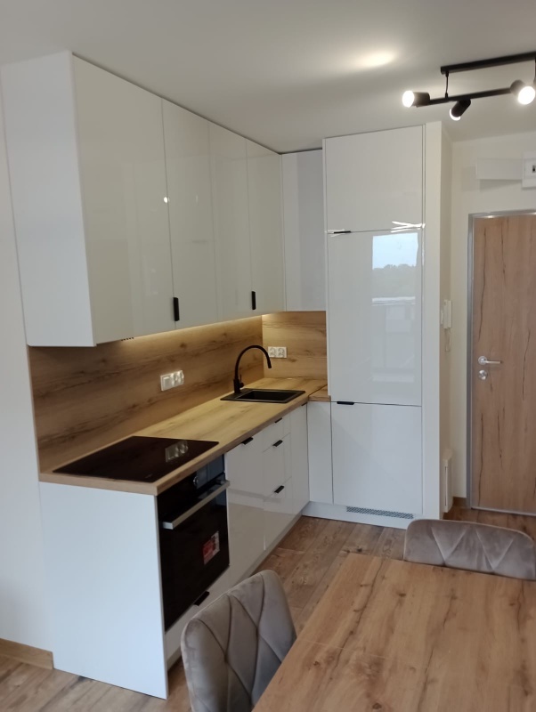 Wyjątkowo praktyczne mieszkanie w centrum  - 1