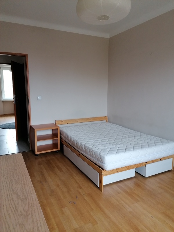 Dwupokojowe mieszkanie z osobną kuchnią i balkonem  - 3