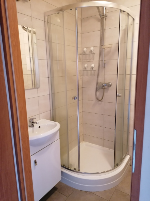 Dwupokojowe mieszkanie z osobną kuchnią i balkonem  - 4