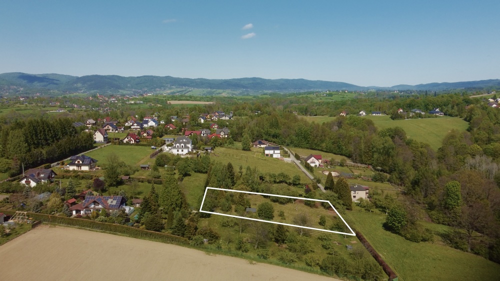 Dwie działki budowlane o łącznej pow. 3200 m² w świetnej lokalizacji - 1