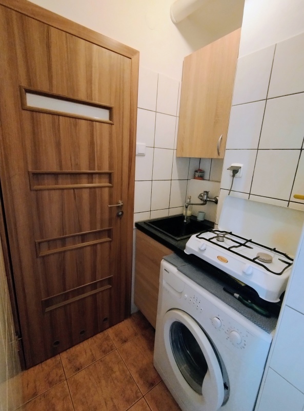 Kawalerka + Balkon + Piwnica - Przymorze Małe - 8