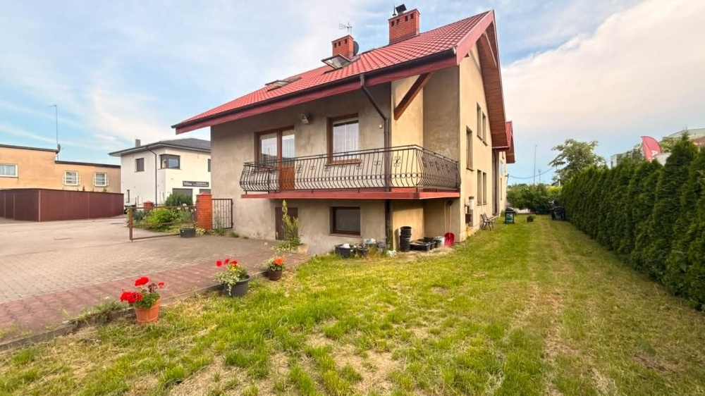 REPREZENTACYJNY KOMPLEKS MIESZKALNO–USŁUGOWY SŁUPCA - 3