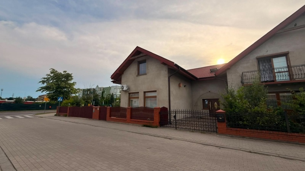 REPREZENTACYJNY KOMPLEKS MIESZKALNO–USŁUGOWY SŁUPCA - 5