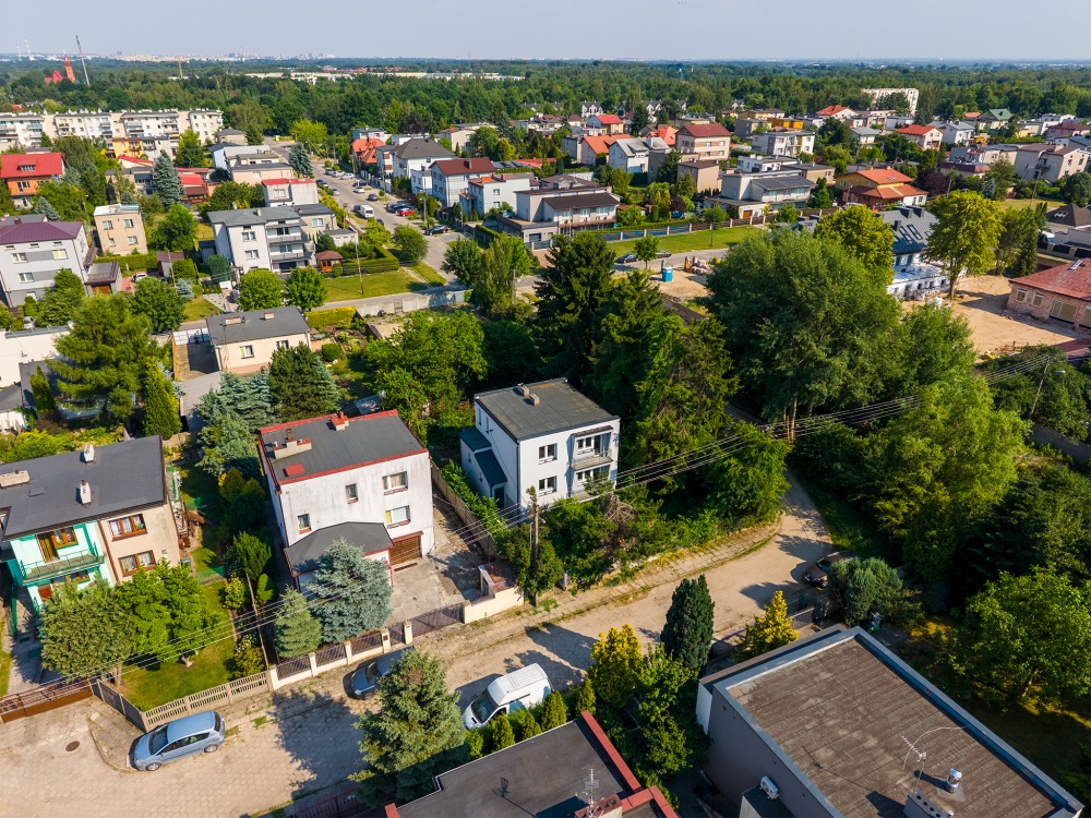 Dom po termomodernizacji, 102m2, 5 pokoi, 721 m2 działka - 9