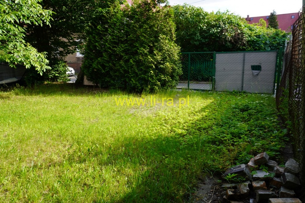 Na sprzedaż w Żarach wyremontowane mieszkanie 2 pokojowe, 40m, parter, ogród, parking - 16