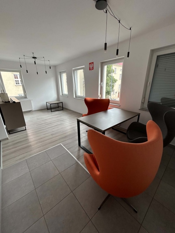 Nowoczesny lokal do wynajęcia w centrum Słupcy  - 1