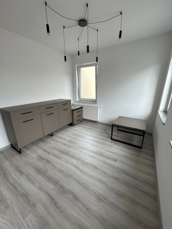 Nowoczesny lokal do wynajęcia w centrum Słupcy  - 3