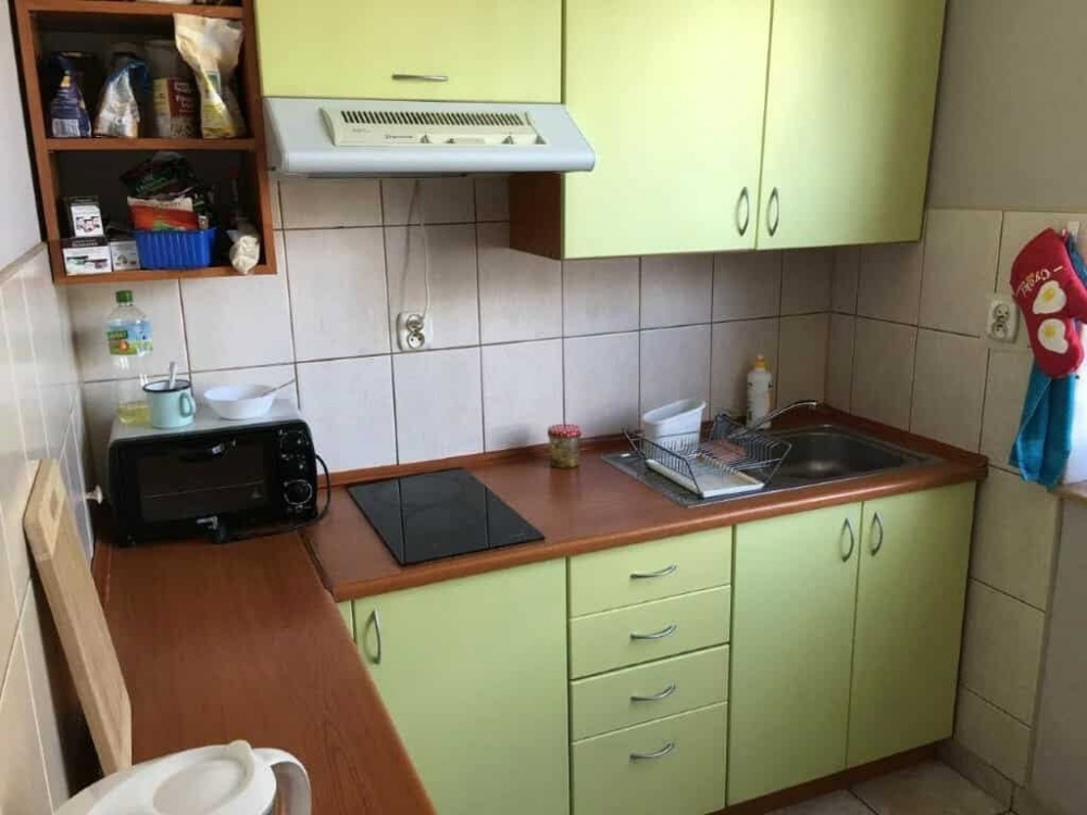 RZESTRONNA KAWALERKA NA STROŃSKIEJ - GAJ - 1