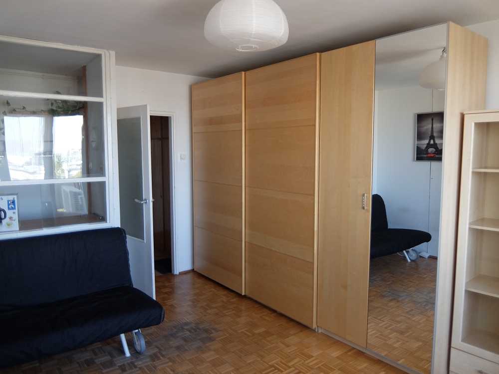 Klimatyzowana kawalerka 25m; kampus ochota; czynsz w cenie - 4