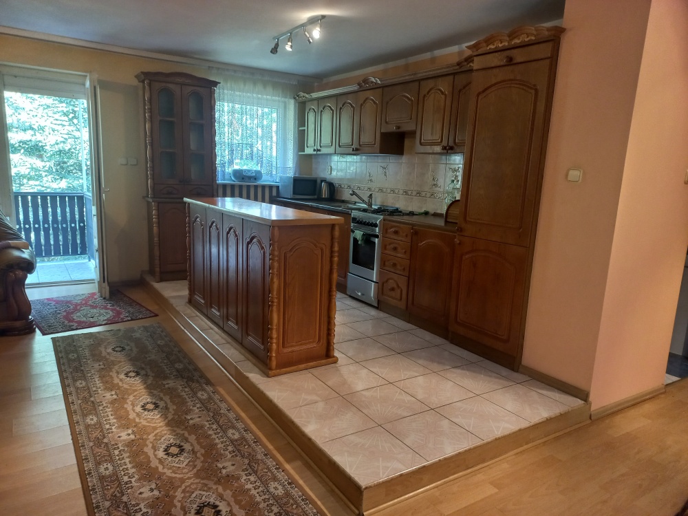 Sprzedam dom 145 m2 na działce o powierzchni 4693 m2 - 12