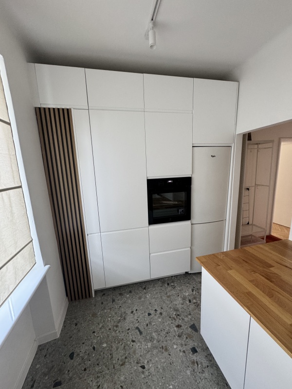 WYREMONTOWANE, SŁONECZNE, DWUPOKOJOWE MIESZKANIE W ŚCISŁYM CENTRUM - 8