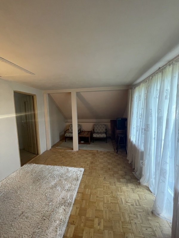 Dom wolnostojący na działce 3000 m2 - 11
